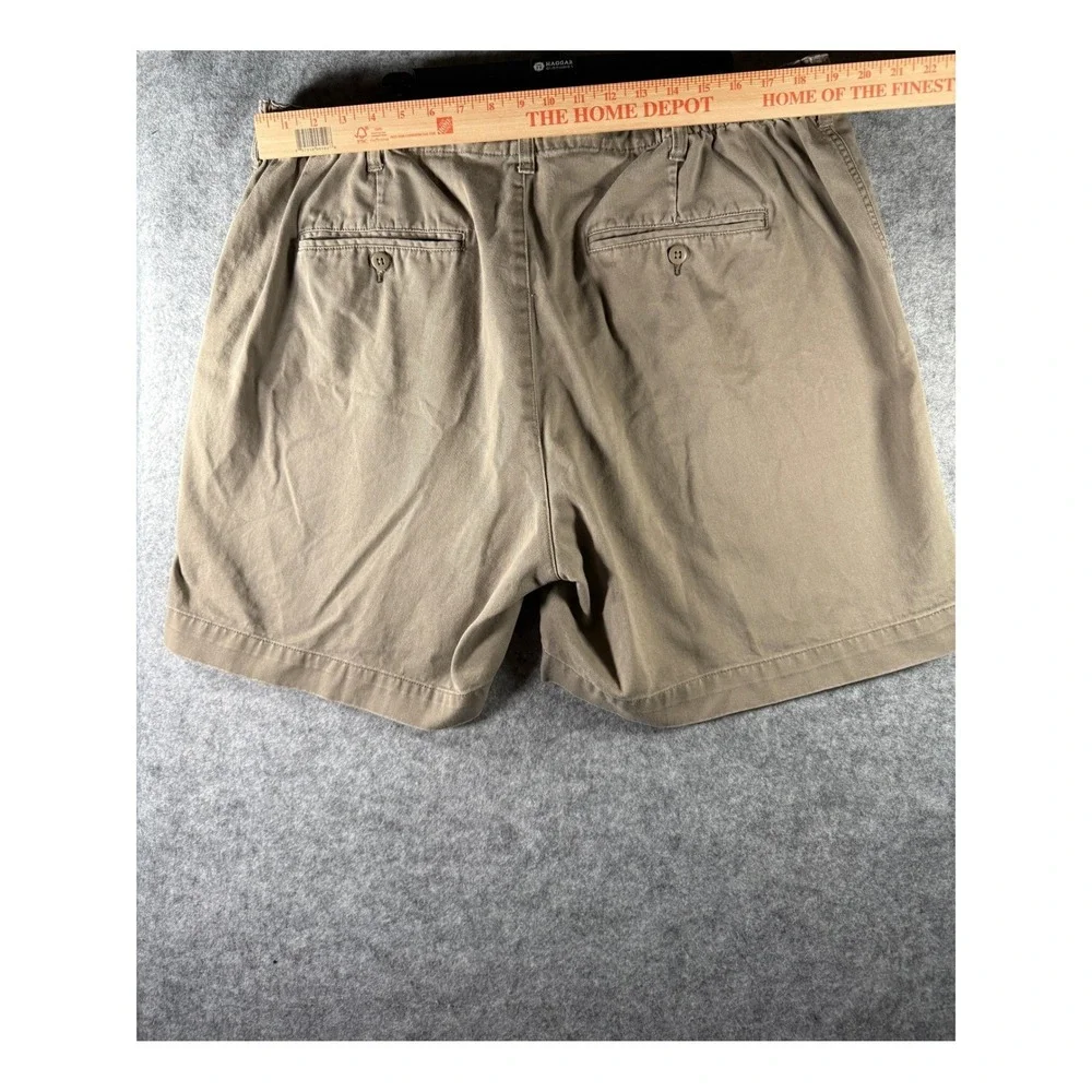 Cabelas Casuals Aged Khakis Mens Size 42 Tan Chino Shorts Flat Front Cotton